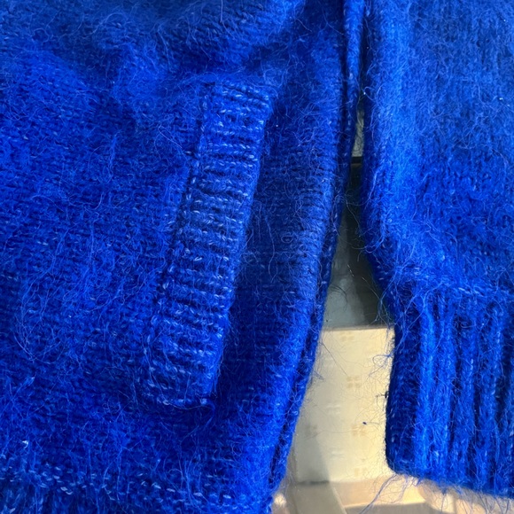 Atelier Nicole Miller hooded long sweater royal blue size medium side pockets ❄️ - Picture 5 of 17